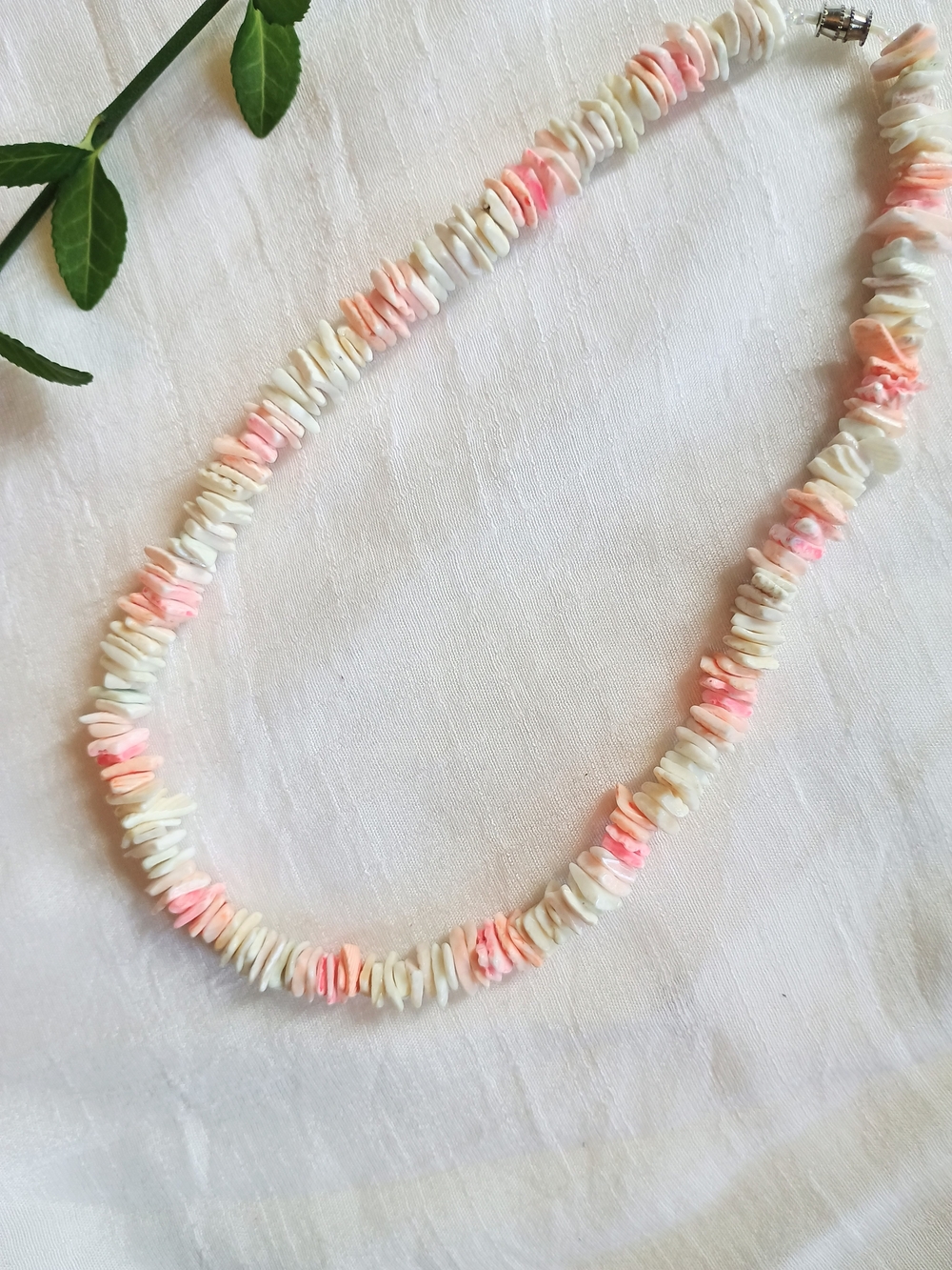 🌊 COASTAL GRANDMOTHER 🌊 VTG Hawaiian Style Chipped Shell Necklace, Boho Chic